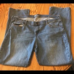 Old navy the flirt jeans sz 18 regular GUC